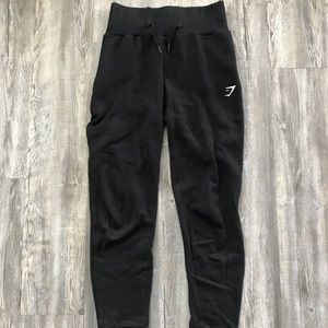 Gymshark highwaisted joggers. Black. Size M